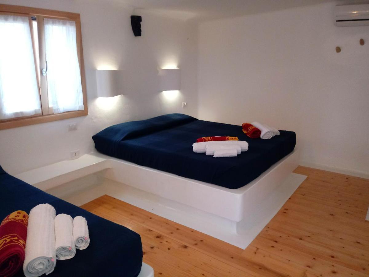 Casa Namaste Bed and Breakfast Porto Columbu - Perd'E Sali Exteriör bild